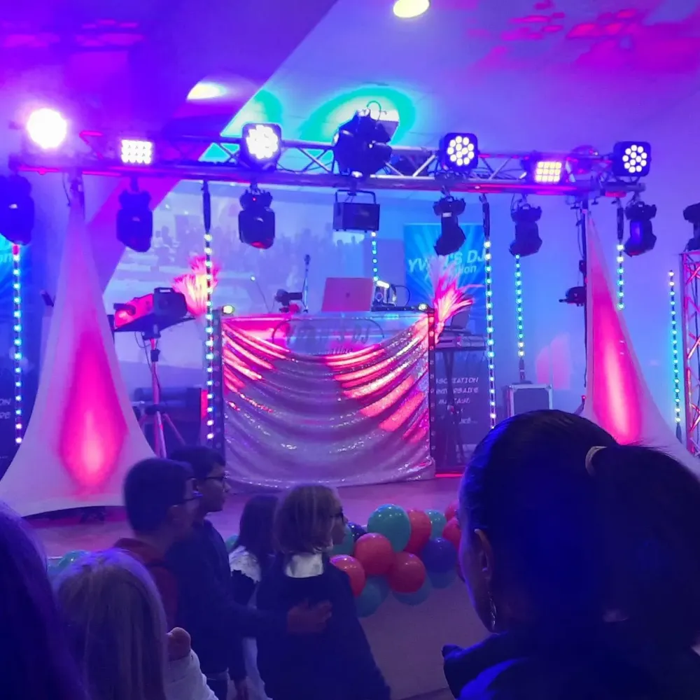 scène Yvan's DJ